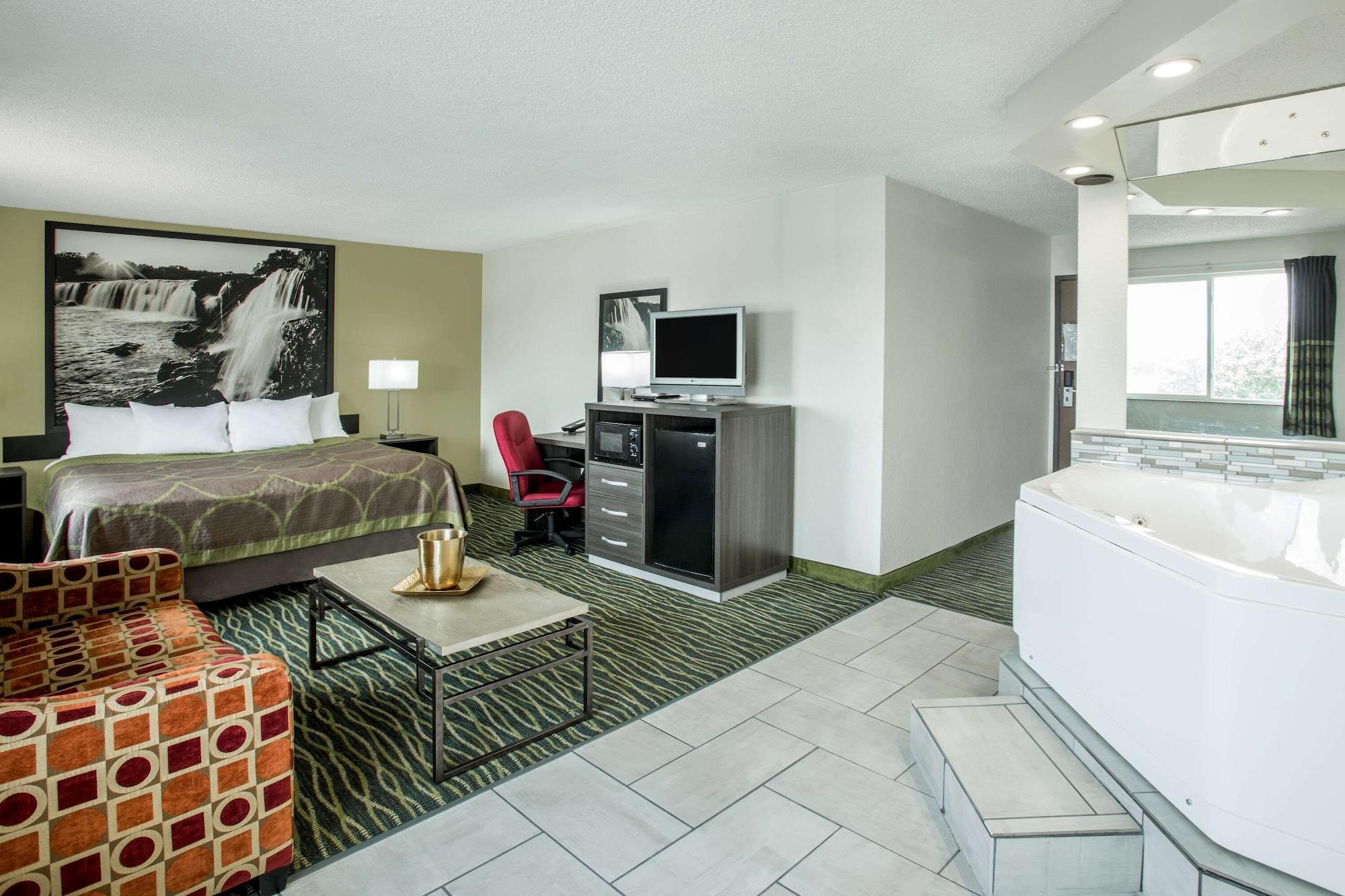 Super 8 By Wyndham Independence Kansas City Экстерьер фото