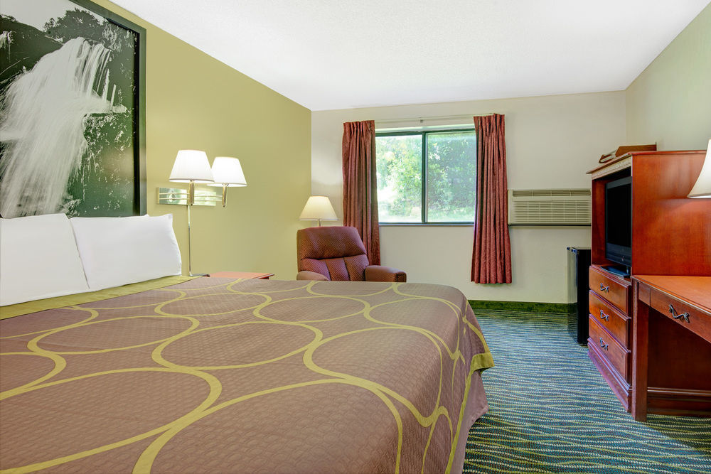 Super 8 By Wyndham Independence Kansas City Экстерьер фото